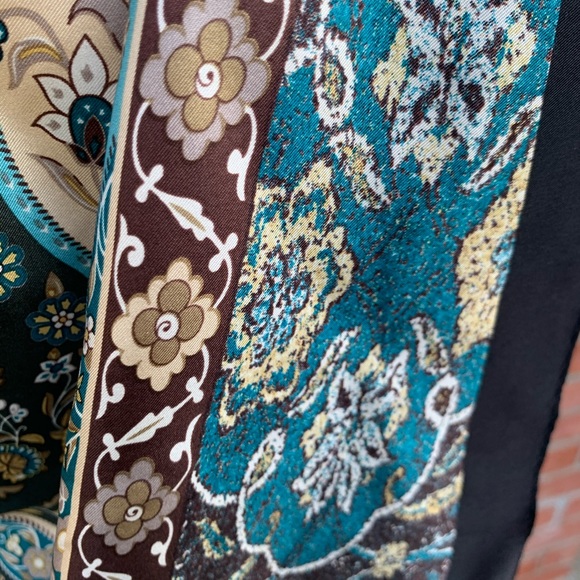 Adreinne Landau large silk scarf - Picture 6 of 8